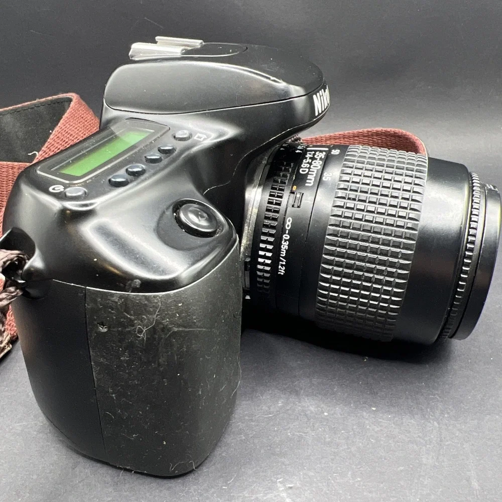 Nikon N50 35mm SLR AF NIKKON 35-80MM1:4-5.6D Lens Soft Carrying Case - UNTESTED